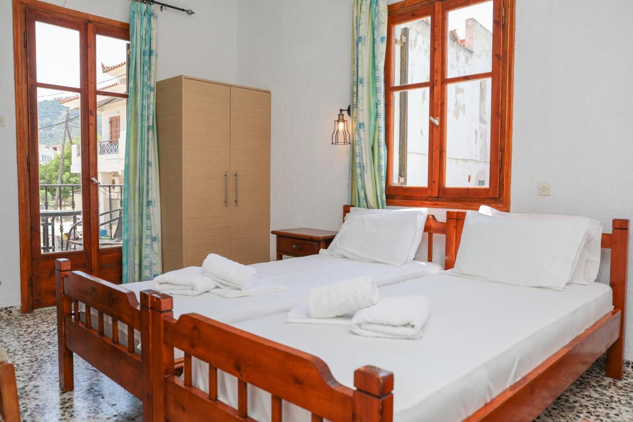 סקופלוס טאון Fotini Rooms מראה חיצוני תמונה