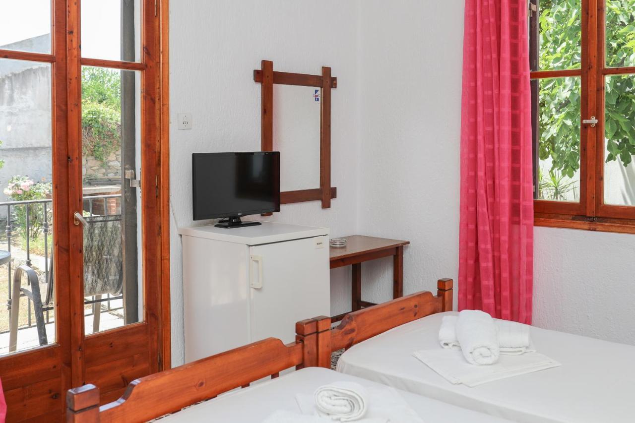 סקופלוס טאון Fotini Rooms מראה חיצוני תמונה