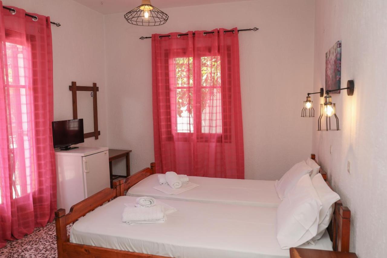 סקופלוס טאון Fotini Rooms מראה חיצוני תמונה